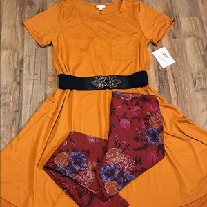 Medium Carly w/OS Leggings